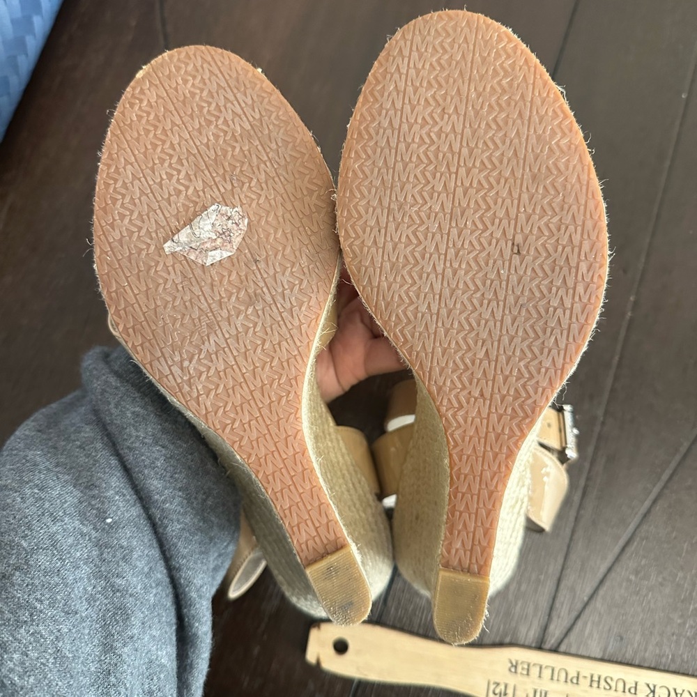 Beautiful Michael Kors espadrilles - Picture 2 of 4